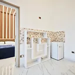 Nicolai Lounge Loft باري
