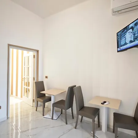 Nicolai Lounge Loft Apartament Bari
